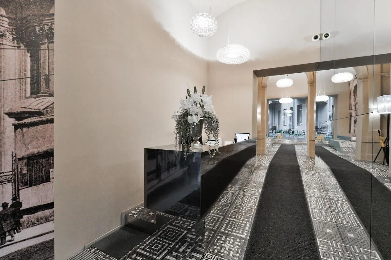 דירה Modern Apt With Portable Ac And Cozy Terrace צ'כיה