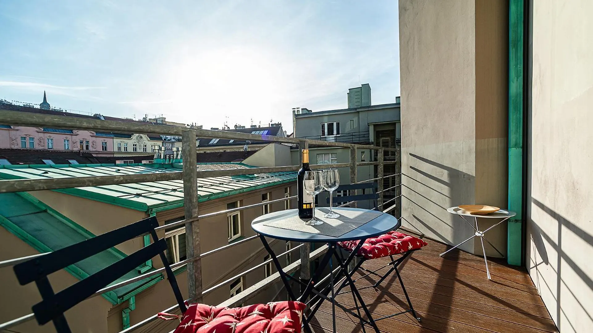 דירה Modern Apt With Portable Ac And Cozy Terrace