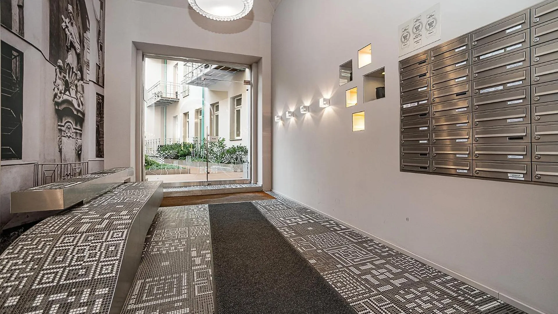 פראג Stunning Designer Apartment With Terrace